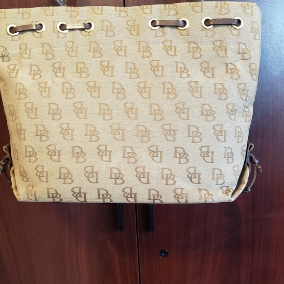 Dooney & Burke Bag  Size 14x10. Brn/Tan - Picture 2 of 12